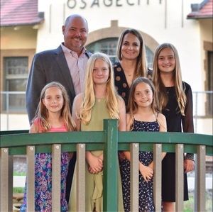 Meet your Posher, Sharon